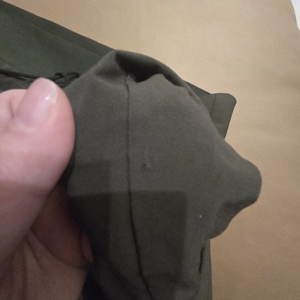 Athleta Women's Sutton Jogger In Arbor Olive- Size 4 - Picture 8 of 11